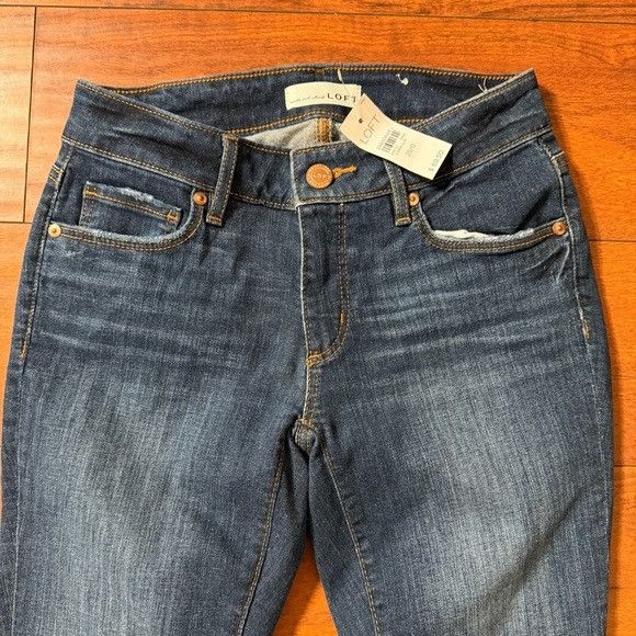 Loft NWT LOFT Skinny Crop Dark Blue Skinny Jeans Sz 25/0 Size 25" / US 0 / IT 36 - 2 Thumbnail