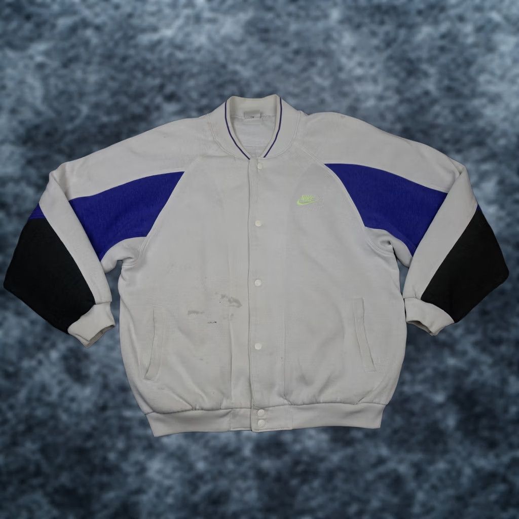 Nike VINTAGE Nike Jacket Mens M White Bomber Varsity Sweatshirt 1980s M Jacket USA 80s Mens Size US M / EU 48-50 / 2 - 1 Thumbnail