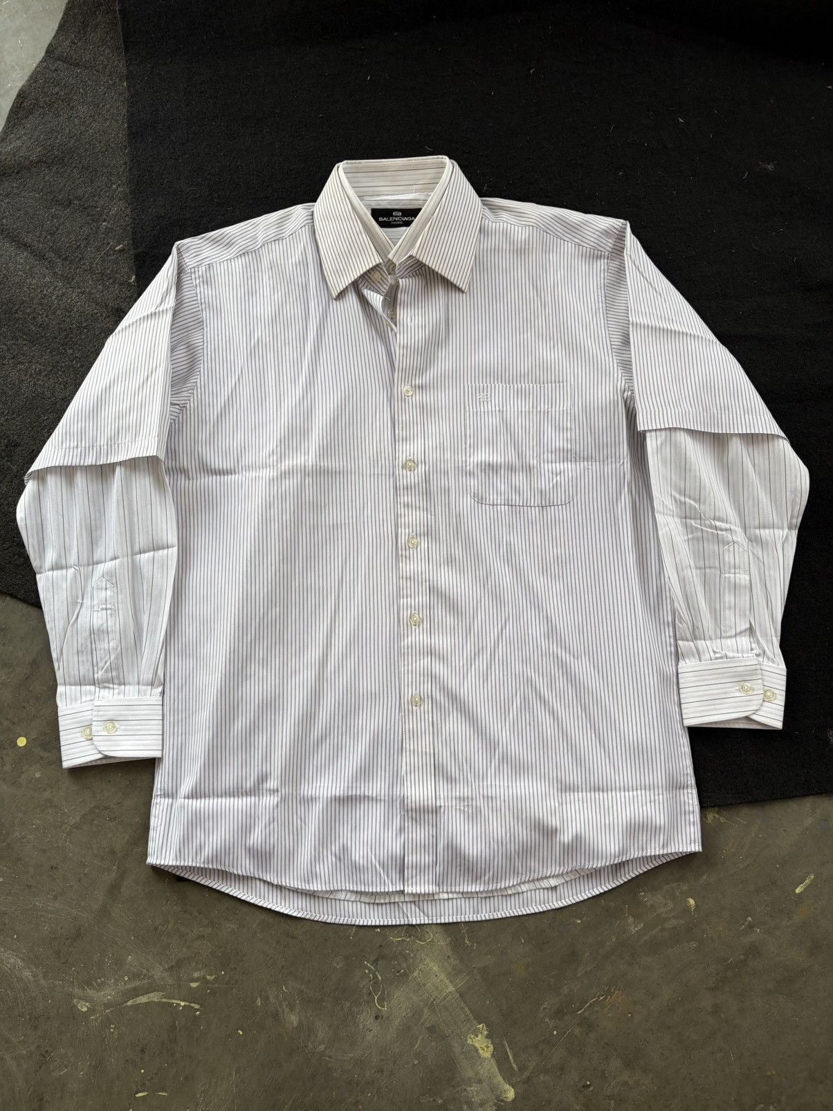 Balenciaga Balenciaga double layered vintage shirt button Size US L / EU 52-54 / 3 - 2 Thumbnail