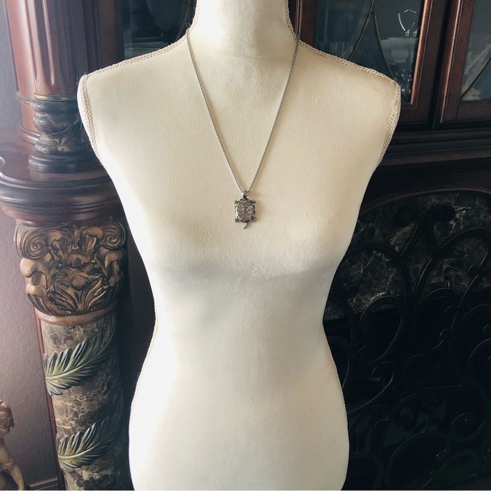 Jewelry Galaxy stone turtle pendant on chain necklace Size ONE SIZE - 9 Thumbnail