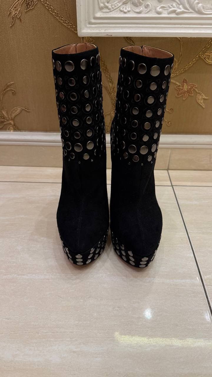 Alaia ALAIA Black Suede Stud Platform Booties Size 39 Size US 9 / IT 39 - 5 Thumbnail