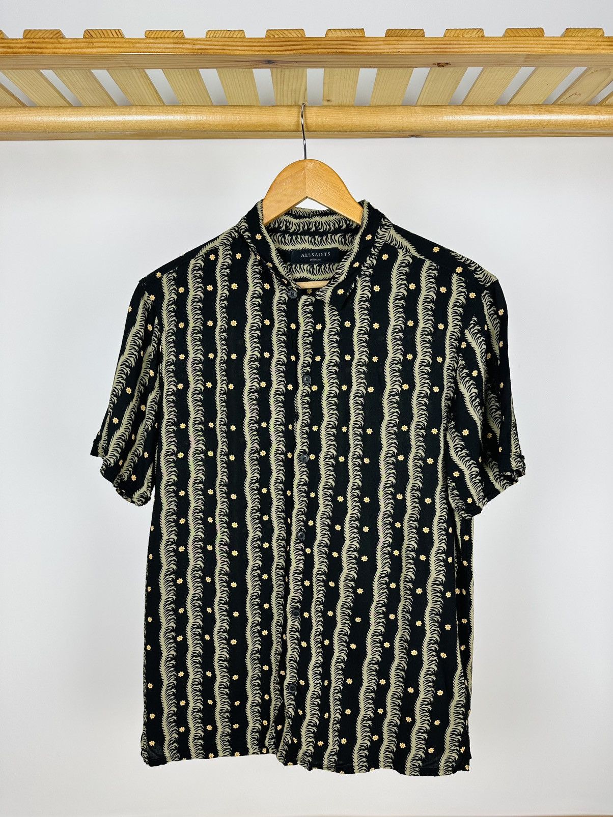 Allsaints Allsaints Laurel SS Viscose Hawaiian Shirt Short Sleeve Size US M / EU 48-50 / 2 - 1 Thumbnail