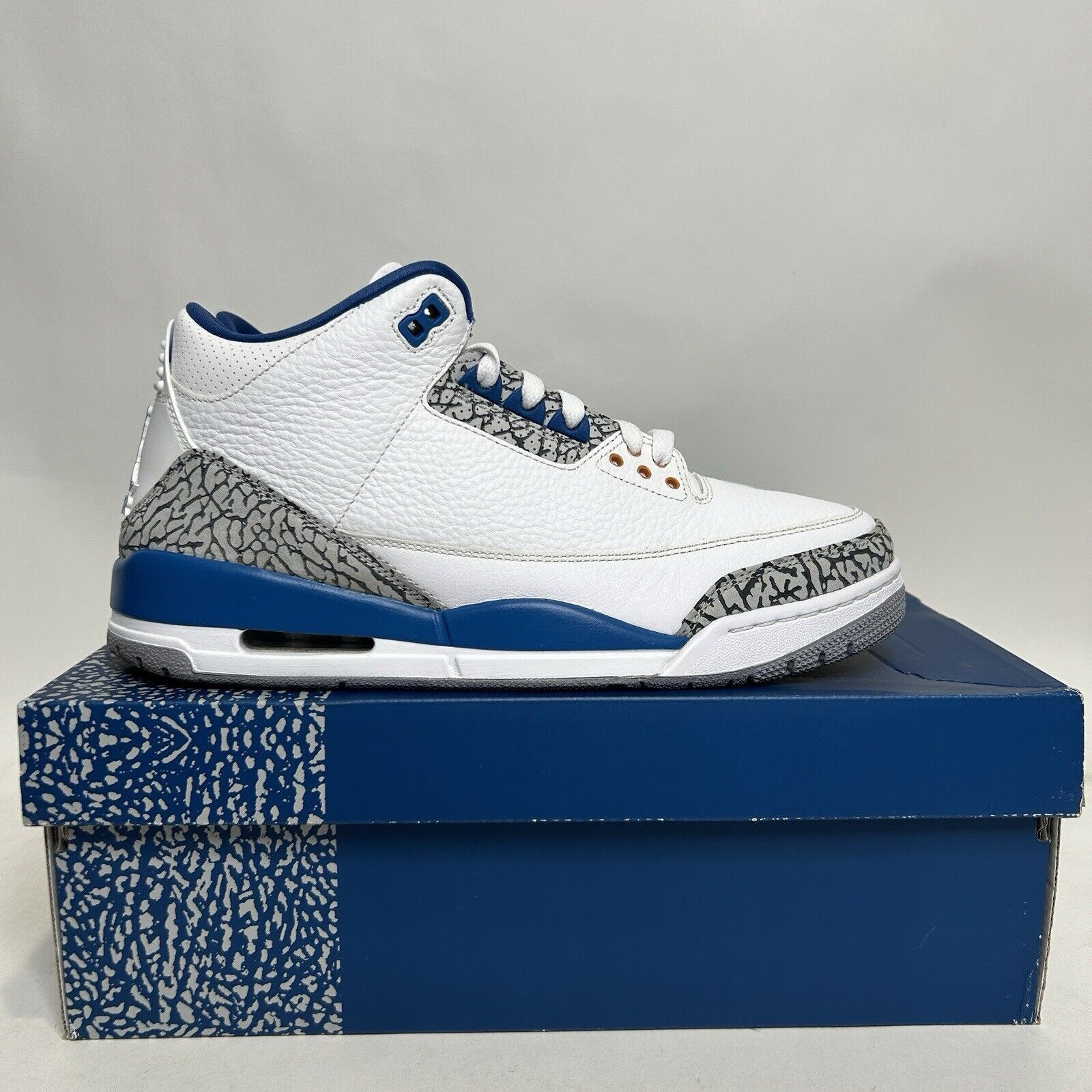 Nike Nike Air Jordan 3 Retro “Wizards/Blue White Copper” 2024 Size US 11 / EU 44 - 4 Thumbnail