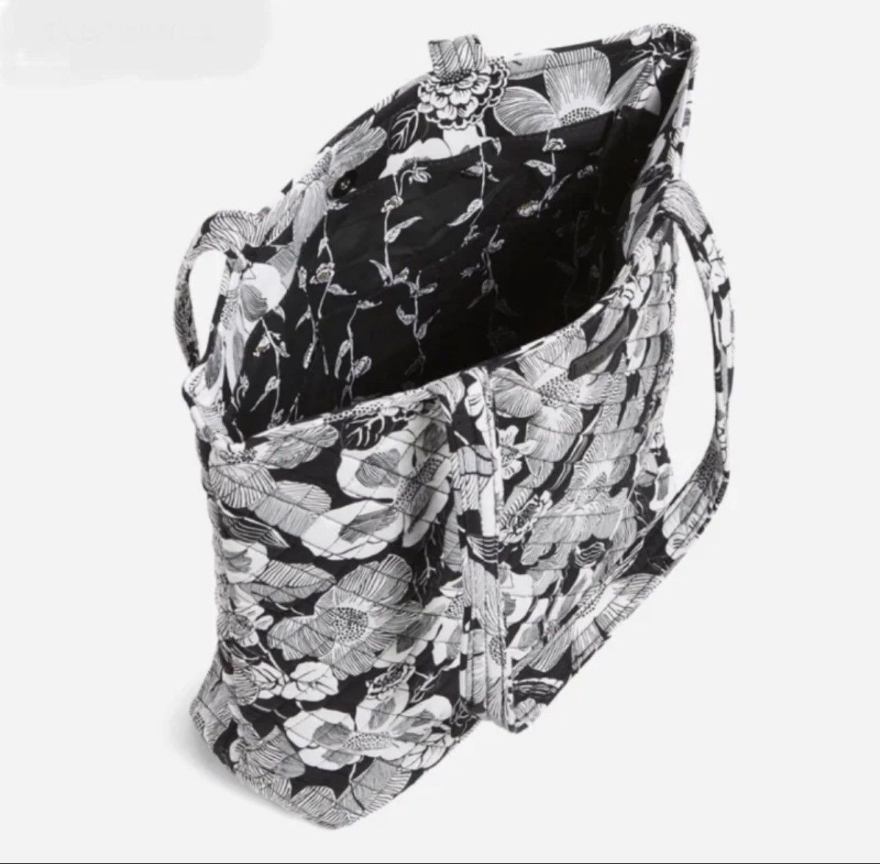 Vera Bradley NWT Vera Bradley Bedford Blooms Floral Large Tote Bag. Size ONE SIZE - 3 Thumbnail