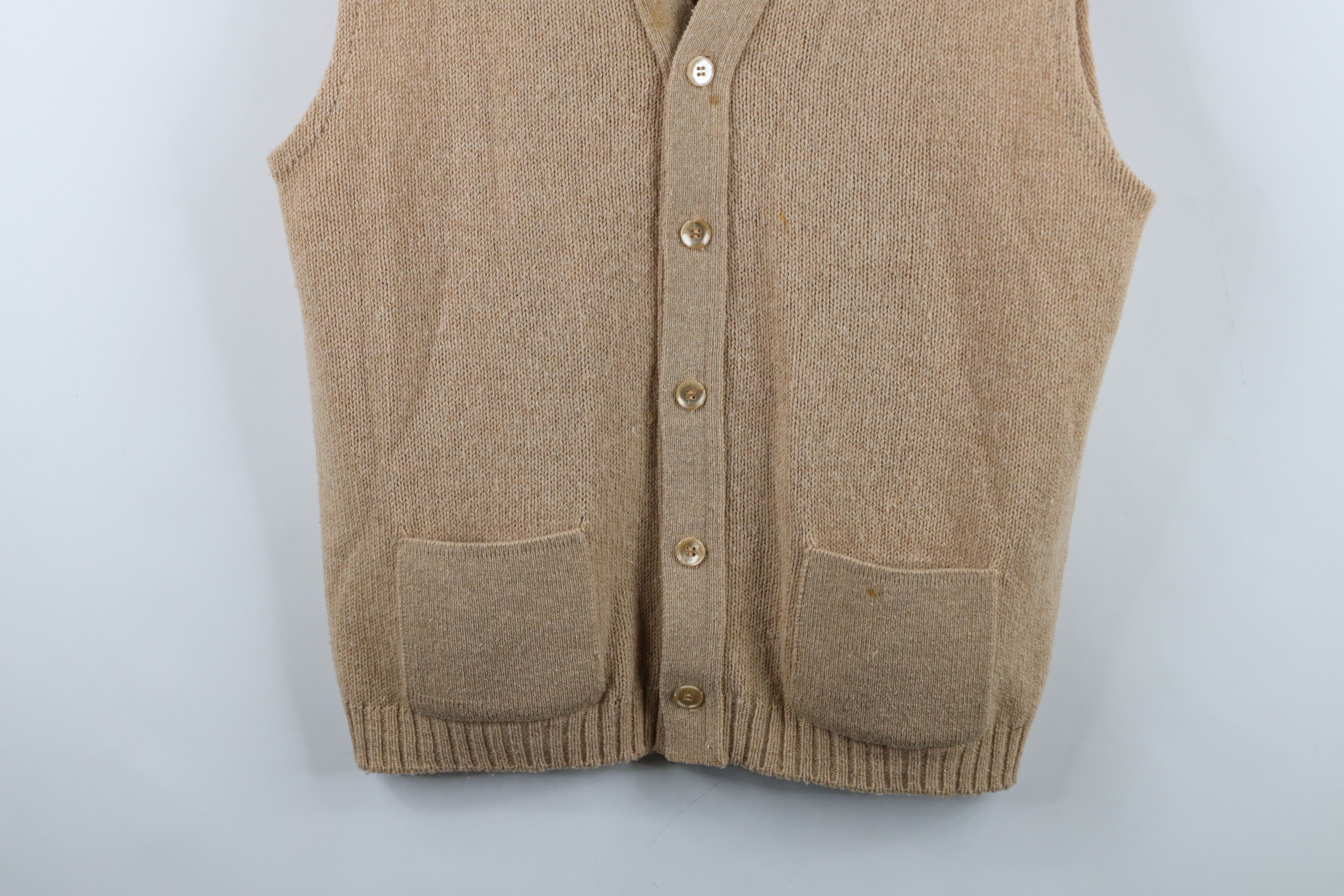 Vintage Vintage 70s Streetwear Ribbed Knit Cardigan Sweater Vest USA Size US L / EU 52-54 / 3 - 3 Thumbnail