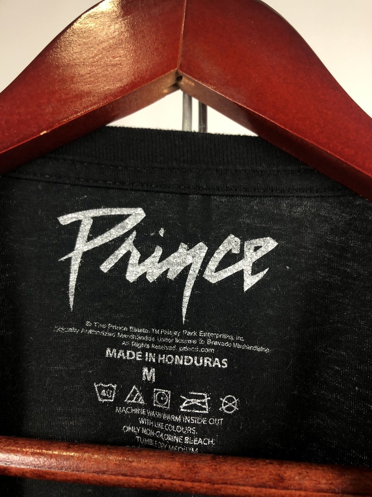 Band Tees Prince purple T-shirts big logo rare rock tee Size US M / EU 48-50 / 2 - 3 Thumbnail