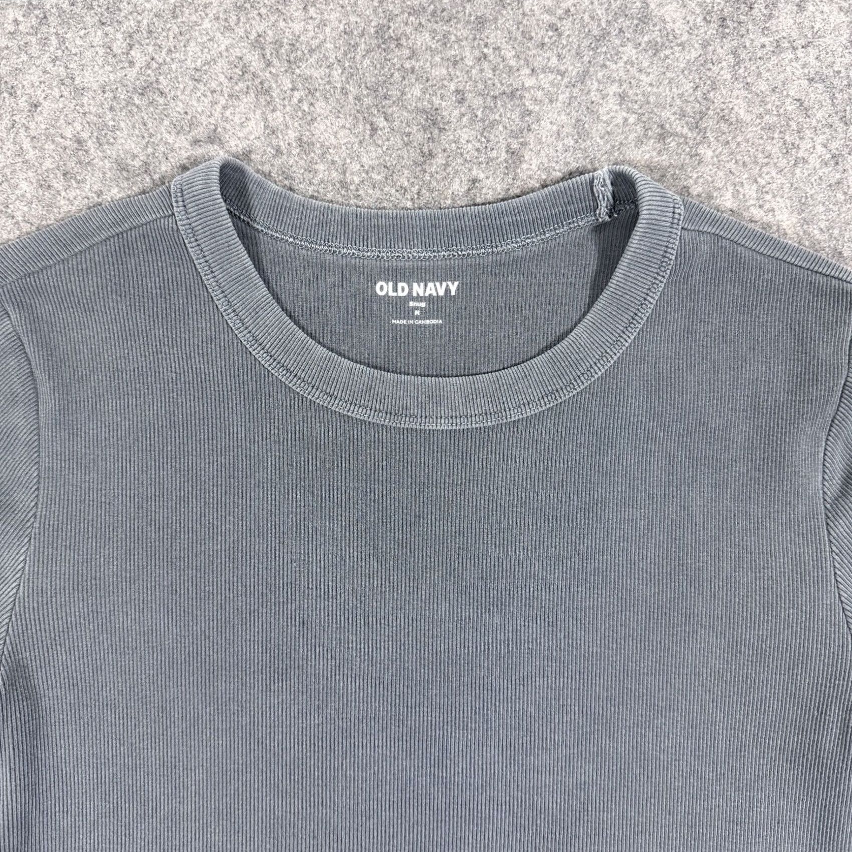 Old Navy Old Navy T-Shirt Size Medium Gray Snug Short Sleeve Stretch Ribbed Fits Women's Size M / US 6-8 / IT 42-44 - 2 Thumbnail