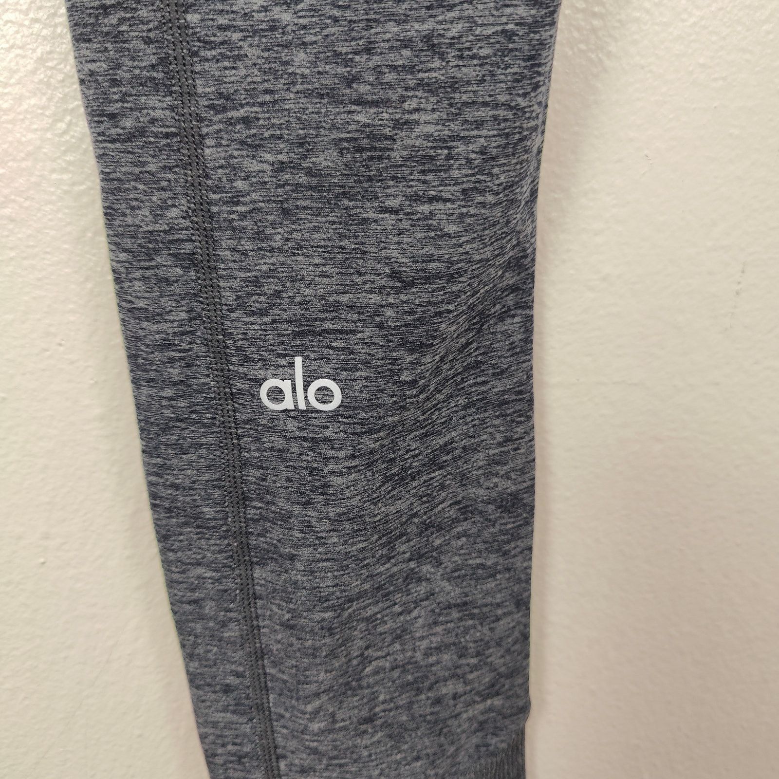 Alo Yoga Alo Yoga High Waist AloSoft Lounge Leggings Womens Small Size 28" / US 6 / IT 42 - 5 Thumbnail
