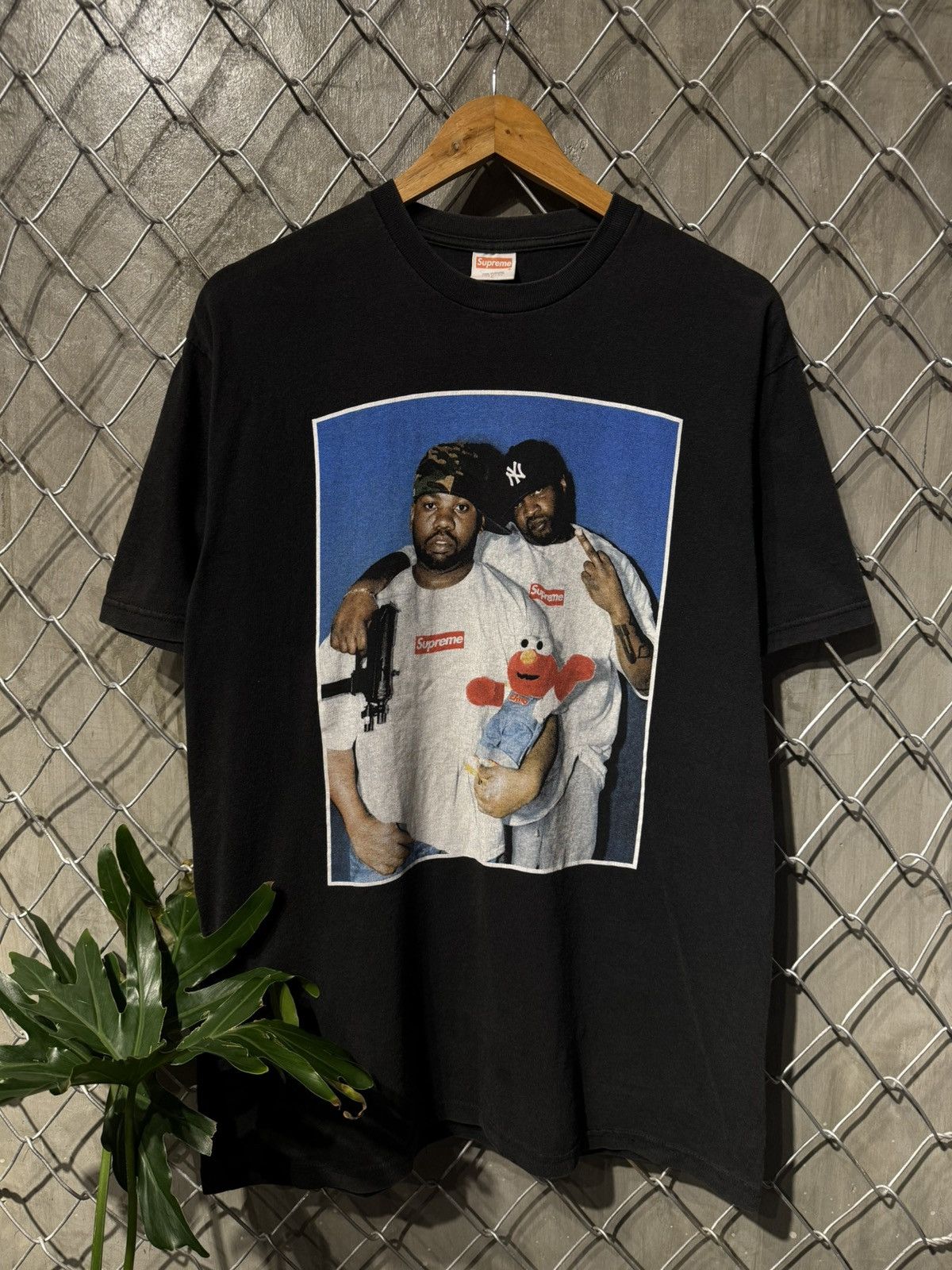 image of 2005 Supreme Raekwon Elmo Photo Print Tee in Black, Men's (Size Large)