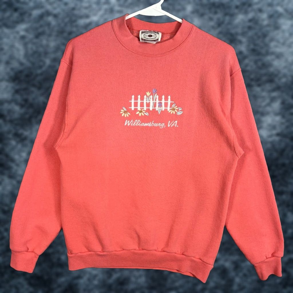 Pinko VINTAGE Williamsburg Virginia White Fence Flowers Sweater Womens Medium Pink Time Square Sportswear Crew Neck Knit Pullover 90s Womens M Pink Size M / US 6-8 / IT 42-44 - 1 Thumbnail