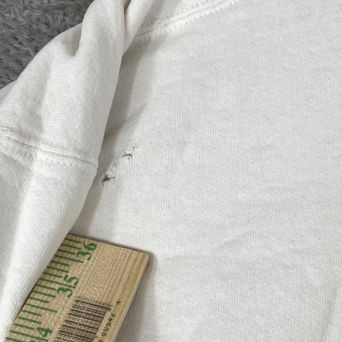 Nike VINTAGE Nike Air Sweatshirt Mens Large White Distressed Graphic Logo Crewneck 90s Size US L / EU 52-54 / 3 - 5 Thumbnail