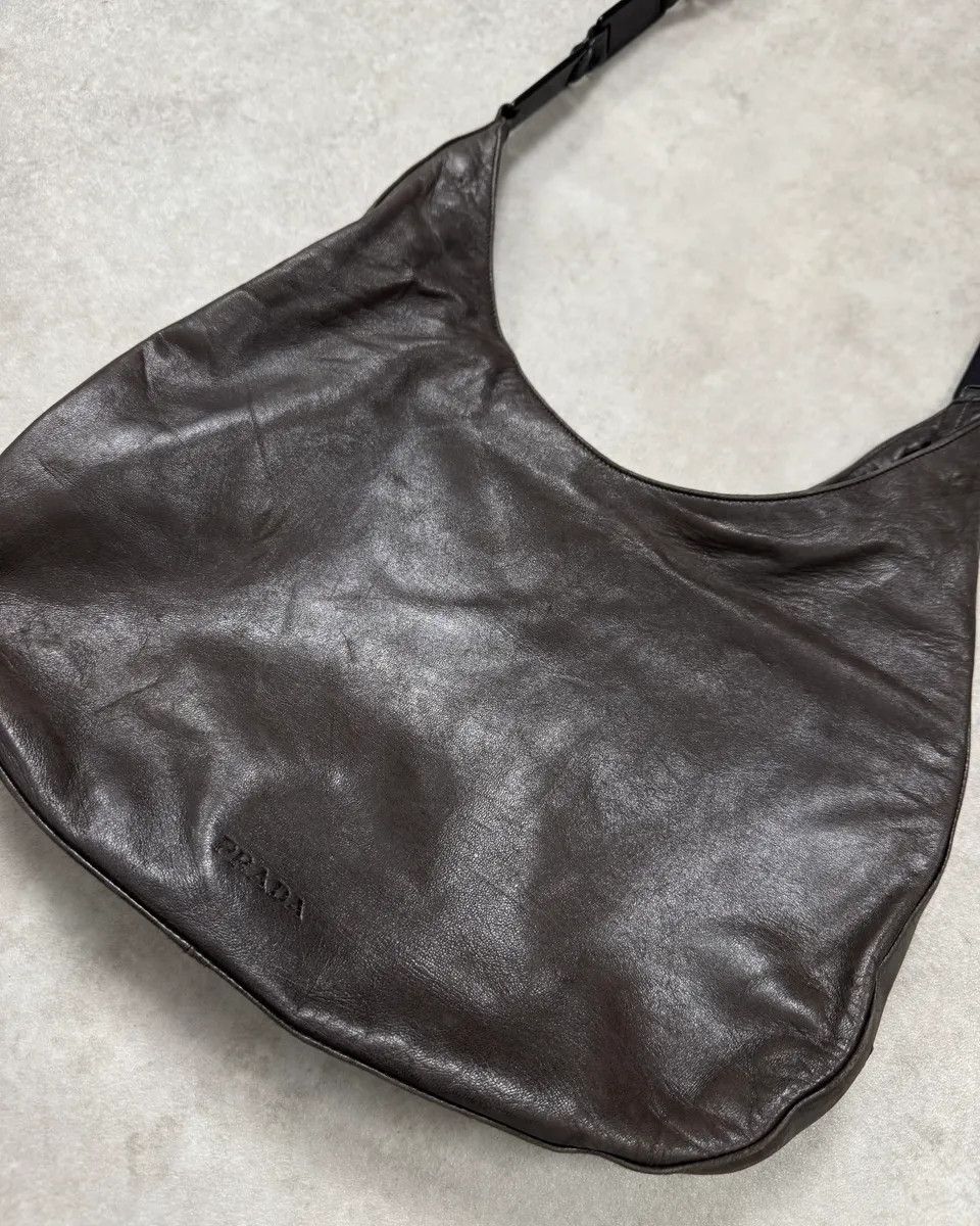 Prada Prada Brown Leather Hobo Shoulder Bag Size ONE SIZE - 5 Thumbnail