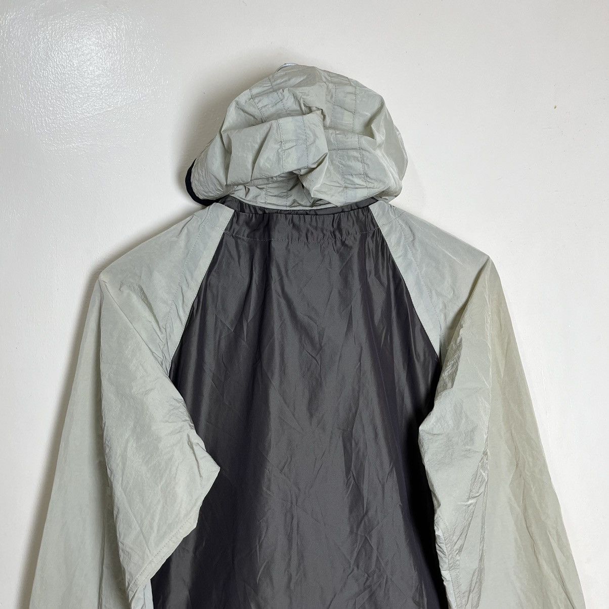 Arnar Mar Jonsson ARNAR MĀR JŌNSSON AW21 COMPOSITION V-NECK HOODED JACKET Size US S / EU 44-46 / 1 - 17 Thumbnail
