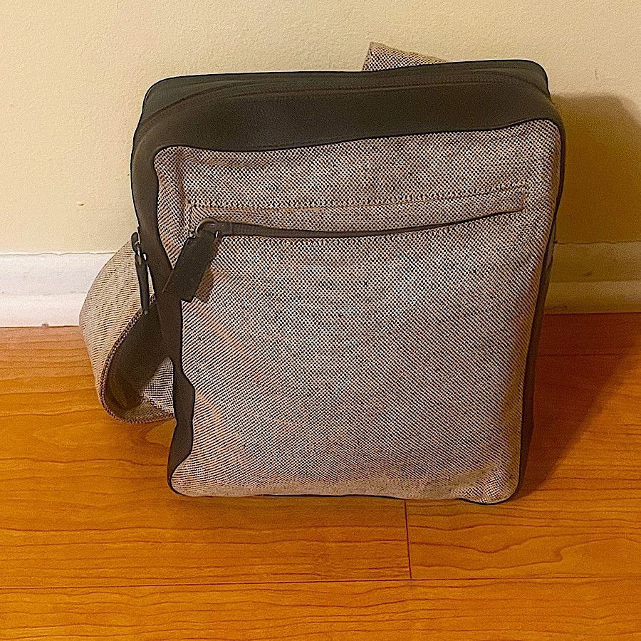 Prada Authentic Vintage Prada 99 SS Mini Bodybag Size ONE SIZE - 1 Thumbnail