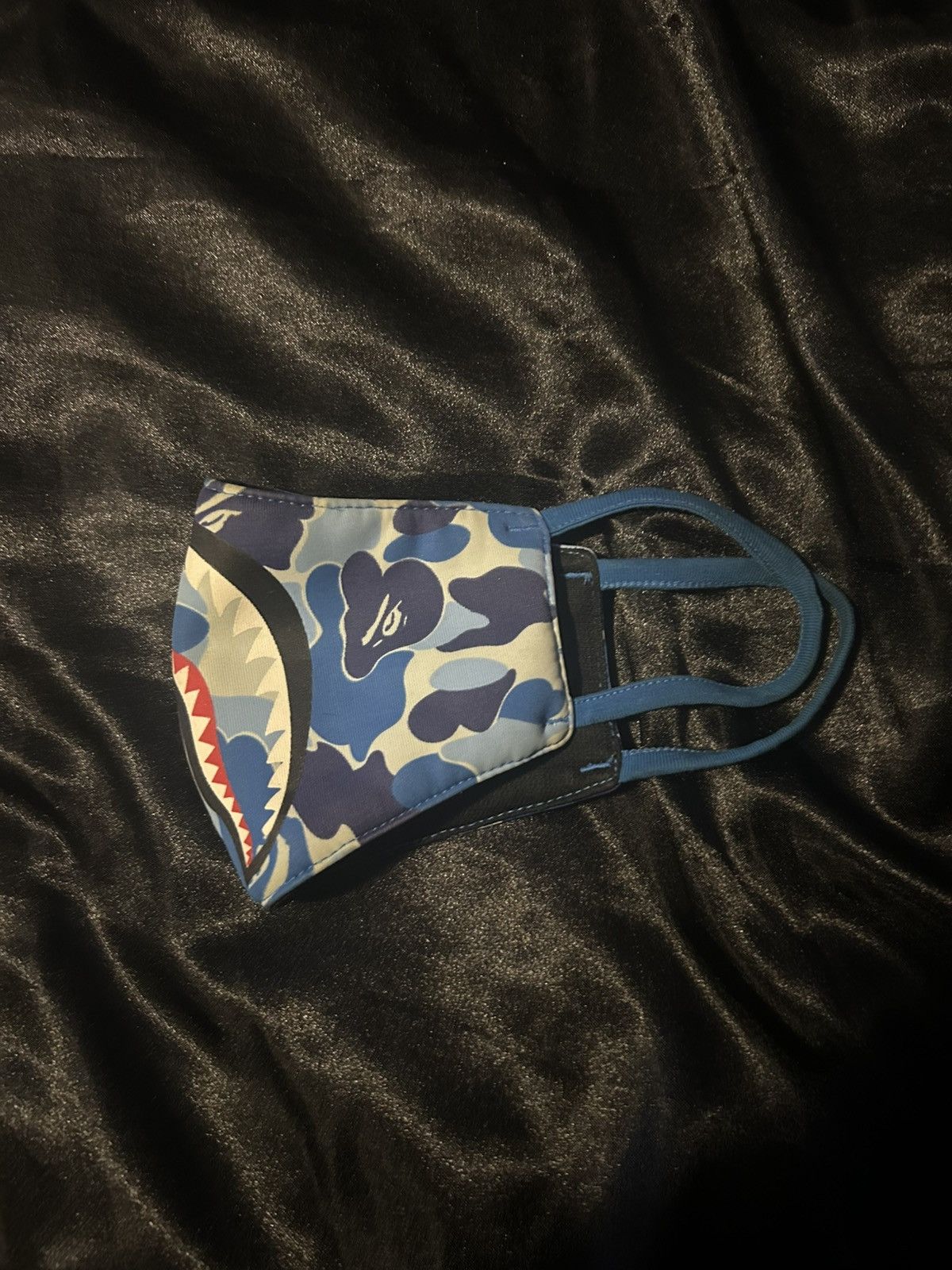 Bape BAPE Camo Shark Mask Size ONE SIZE - 2 Thumbnail