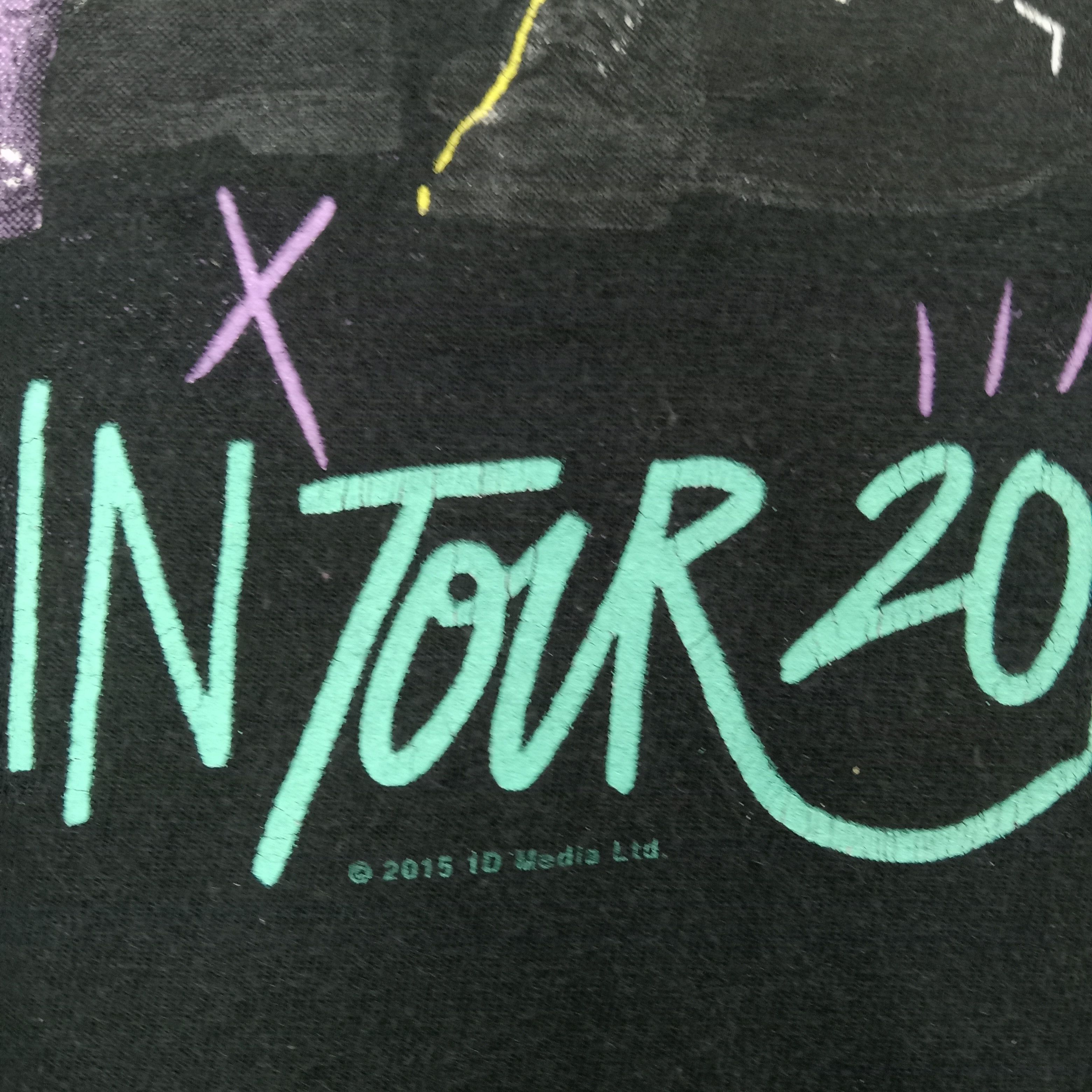 Band Tees One Direction On The Road Again Tour Tshirt C267N54 Size US M / EU 48-50 / 2 - 2 Thumbnail