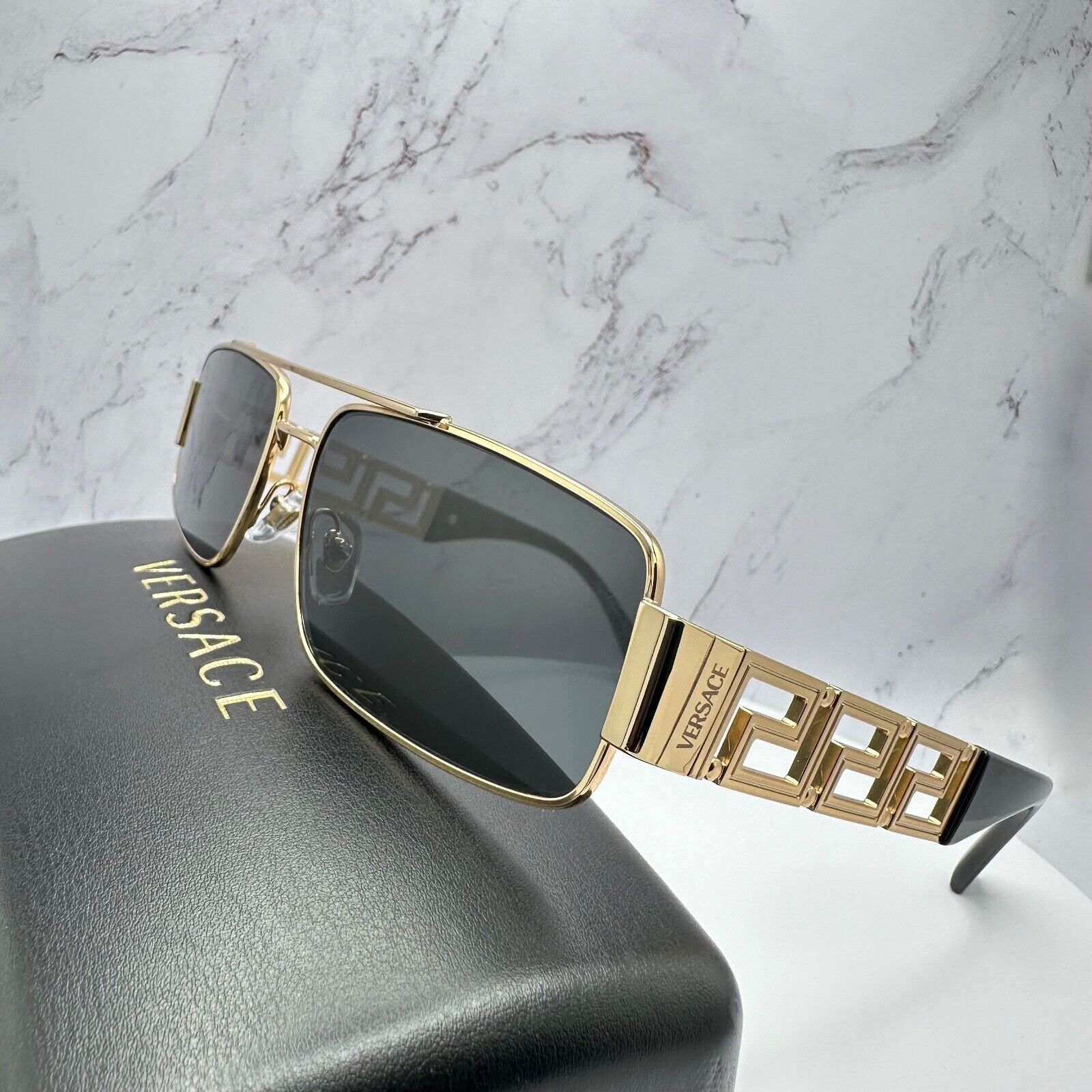 Versace Versace Sunglasses Gold Rectangle Metal Logo Black Retro Size ONE SIZE - 5 Thumbnail