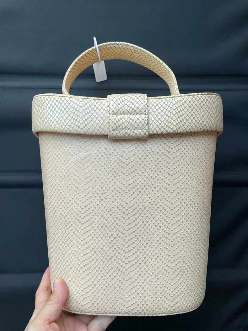 Vivienne Westwood Vivienne Westwood size os Nude Snake Print Handbag Basket G Size ONE SIZE - 6 Thumbnail