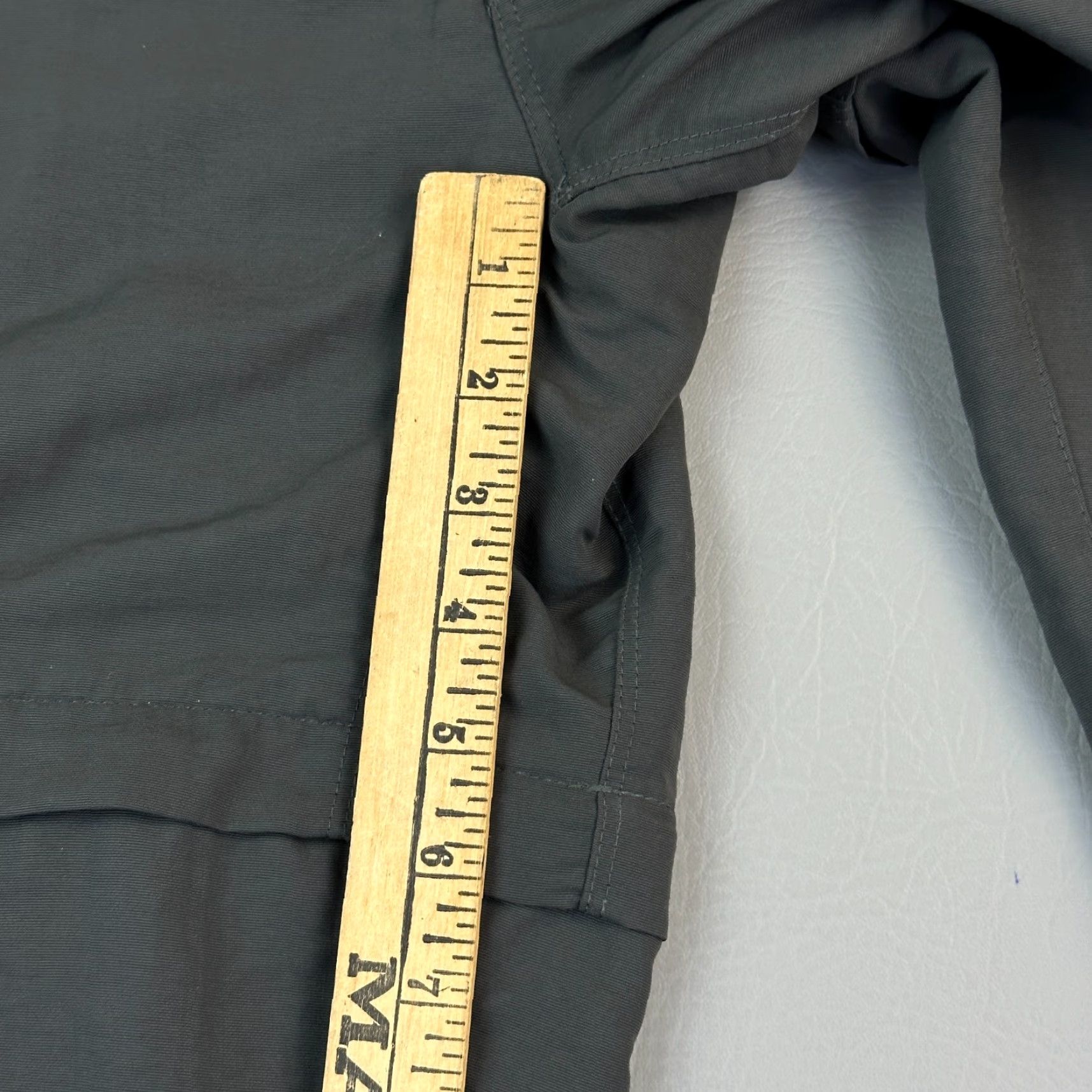 The North Face The North Face Pants Women’s 10 Charcoal Paramount Convertible Roll Up Cargo Size 32" / US 10 / IT 46 - 6 Thumbnail