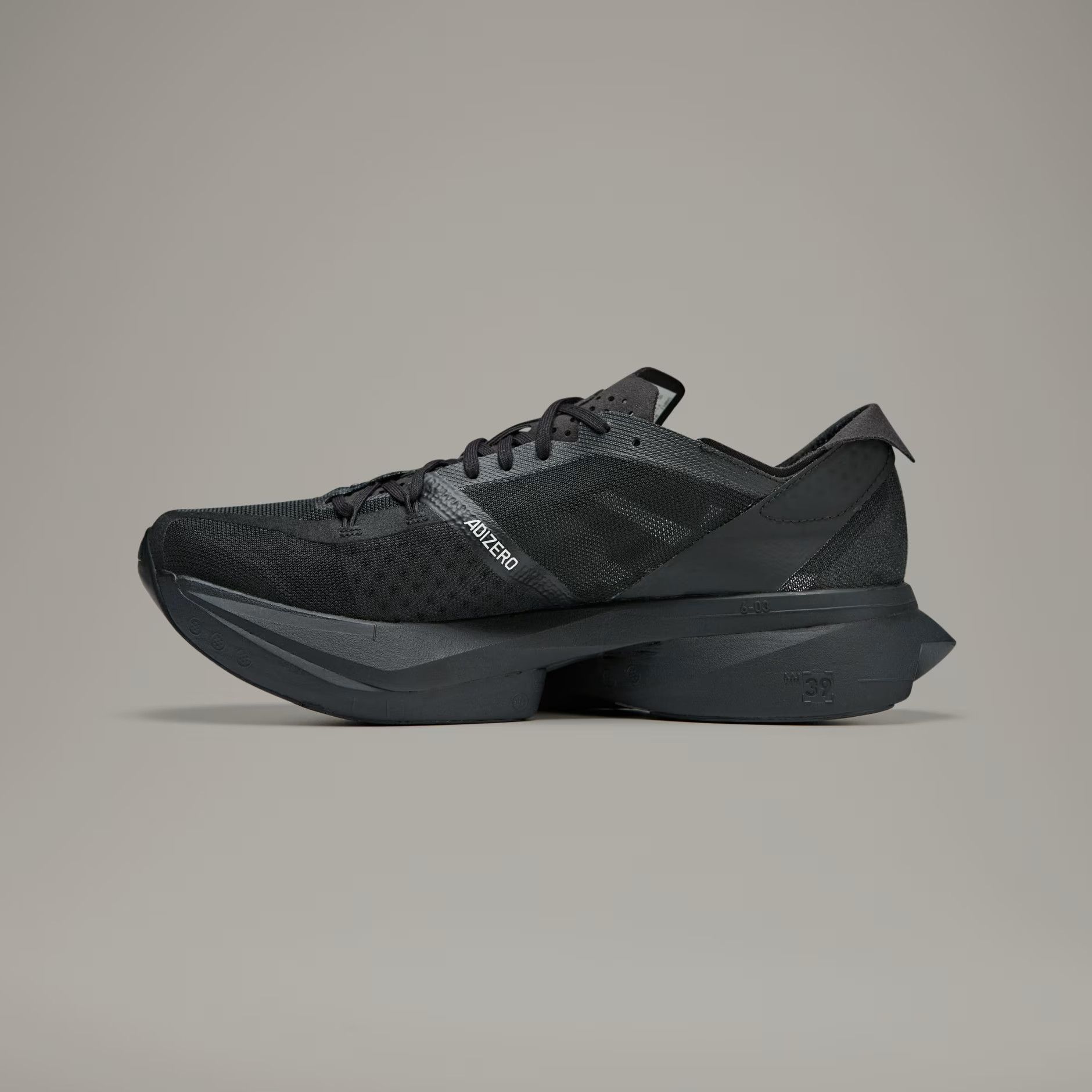 Y-3 o1s22i1n0125 Adizero Adios Pro 3 Sneakers in Black White Size US 8 / EU 41 - 5 Thumbnail