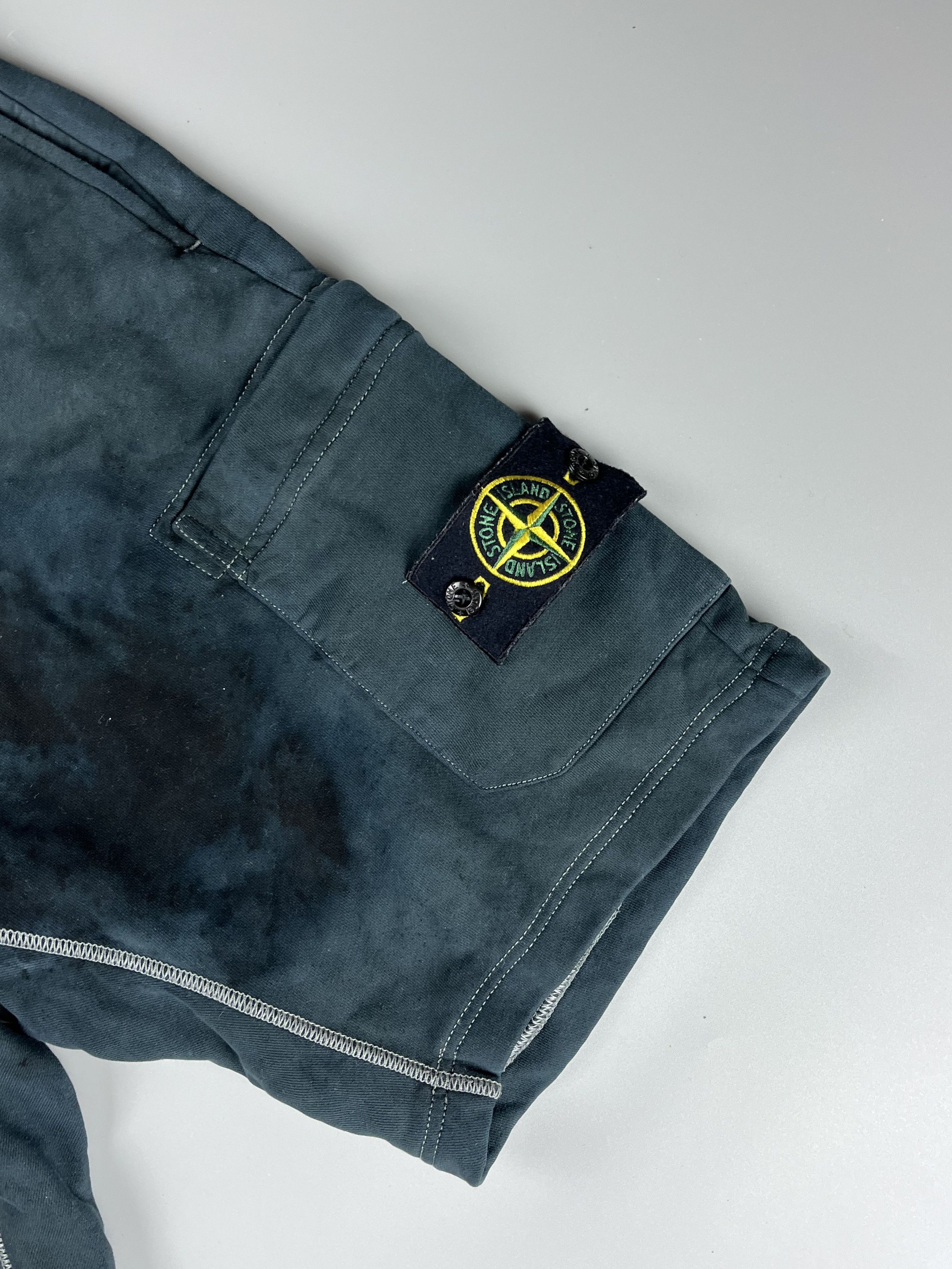 Massimo Osti × Stone Island × Vintage Vintage Stone Island Tie Dye Shorts Size US 30 / EU 46 - 2 Thumbnail