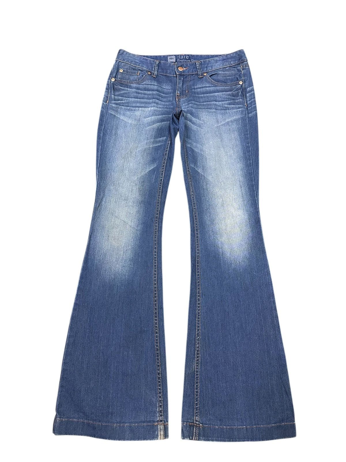 GOA 2000 Distressed Mossimo Flare Washed Y2K Lgb Red Pepper Jean Size US 31 - 2 Thumbnail