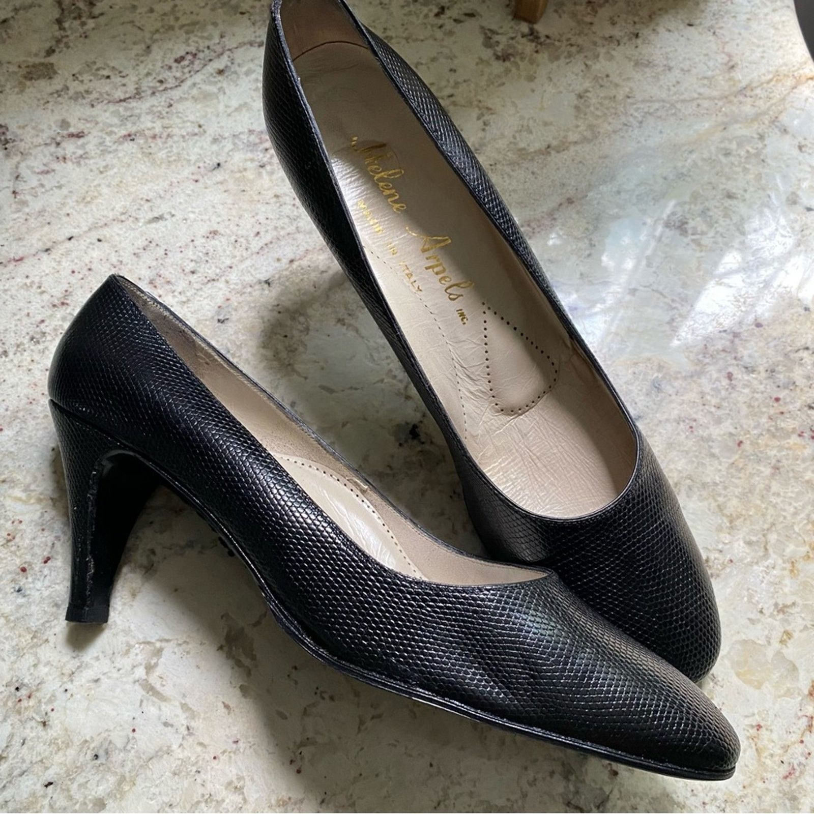 Other Helene Arpels Textured Black Leather Pumps Italy 9.5 AA Size US 9.5 / IT 39.5 - 2 Thumbnail