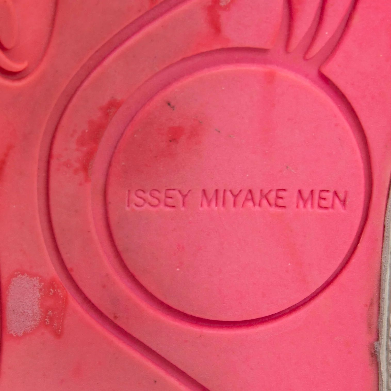 Issey Miyake Takashi Murakami Positional Mushroom Slip-Ons in Yellow Size US 9 / EU 42 - 15 Thumbnail
