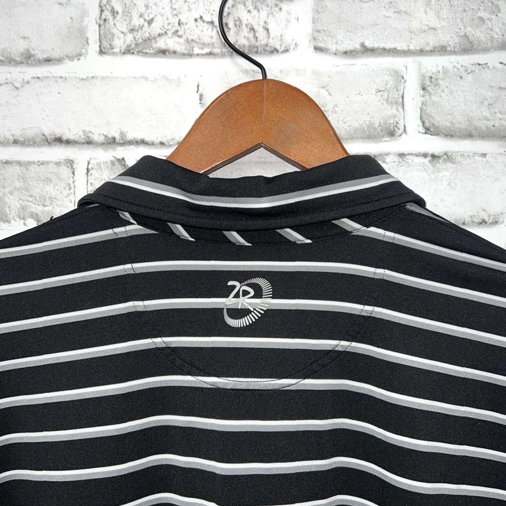 Vintage VINTAGE Zero Restriction Black Striped Polo Shirt Mens Size L Size US L / EU 52-54 / 3 - 5 Thumbnail