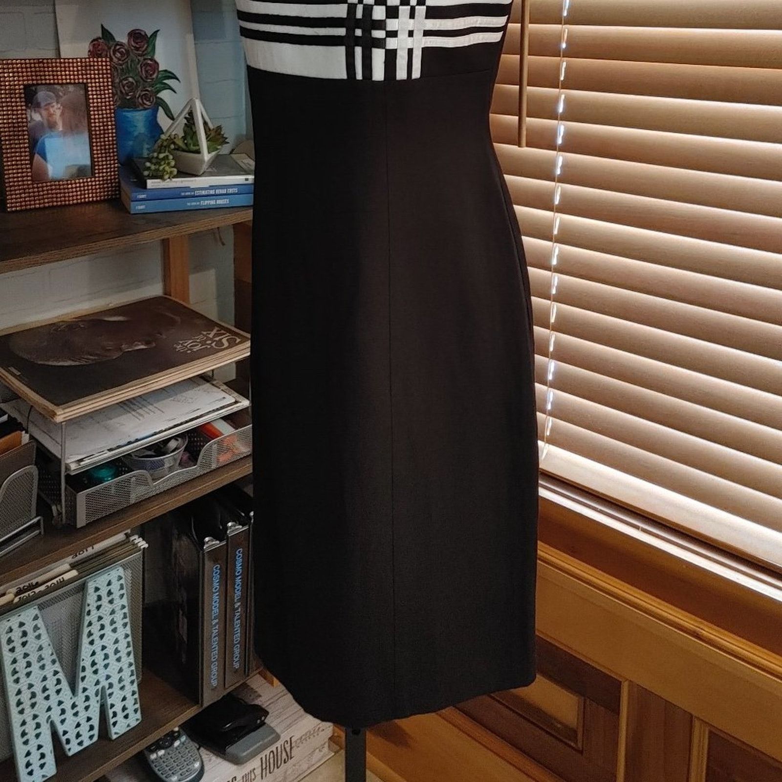 Giorgio Fiorelli Giorgio Fiorlini Sleeveless Sheath Dress Size M / US 6-8 / IT 42-44 - 2 Thumbnail