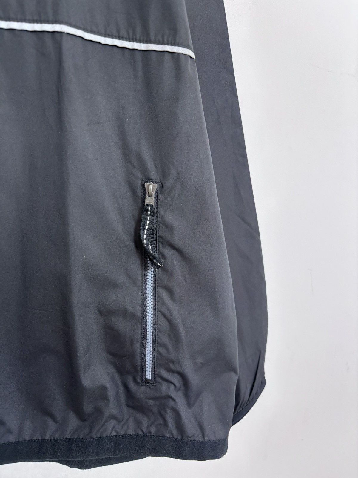 Nike Vintage 1990s Nike Y2K Black Swoosh Hype Anorak Jacket Size US L / EU 52-54 / 3 - 7 Thumbnail