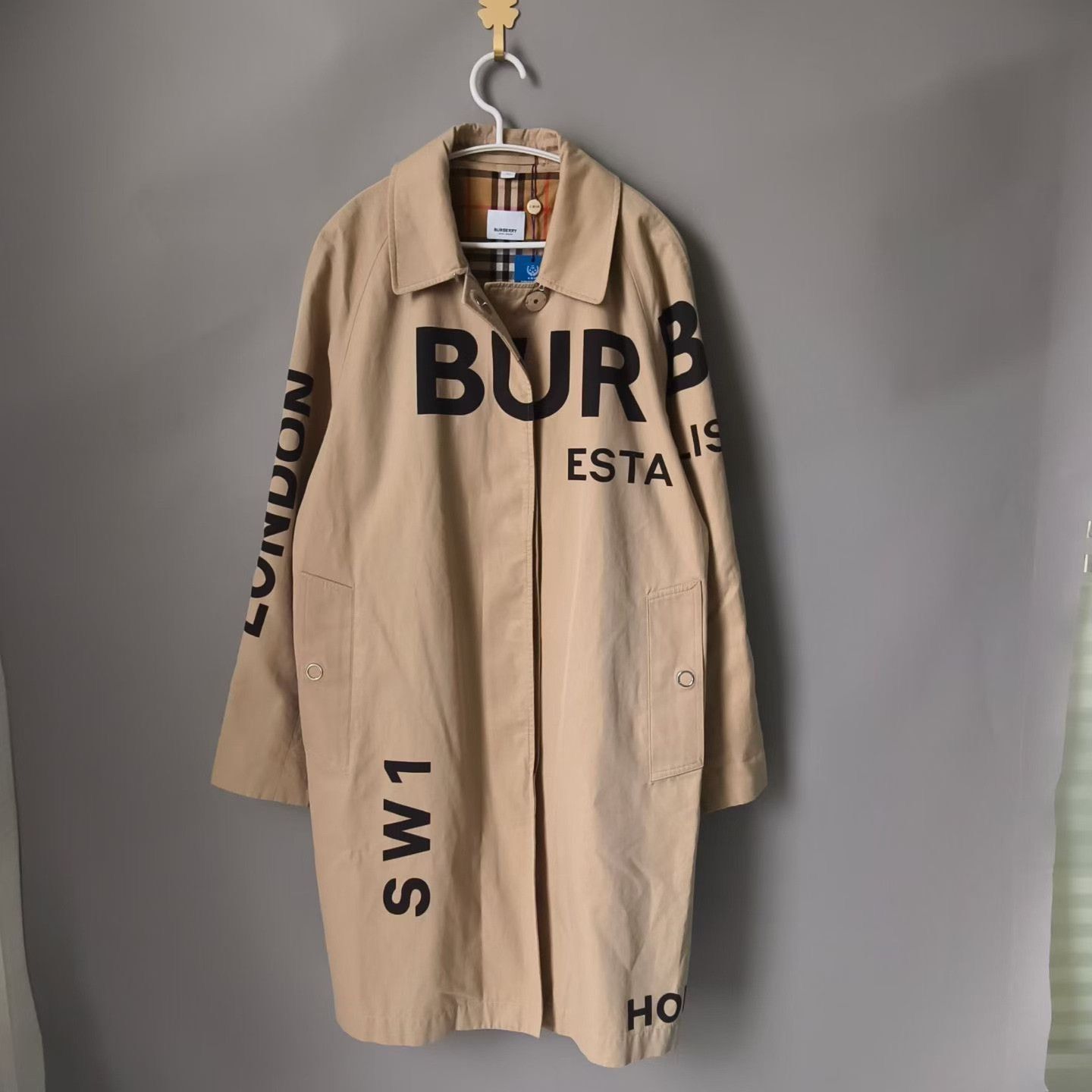 Burberry Burberry Beige Logo Trench Coat Size XXS / US 00 / IT 34 - 1 Thumbnail