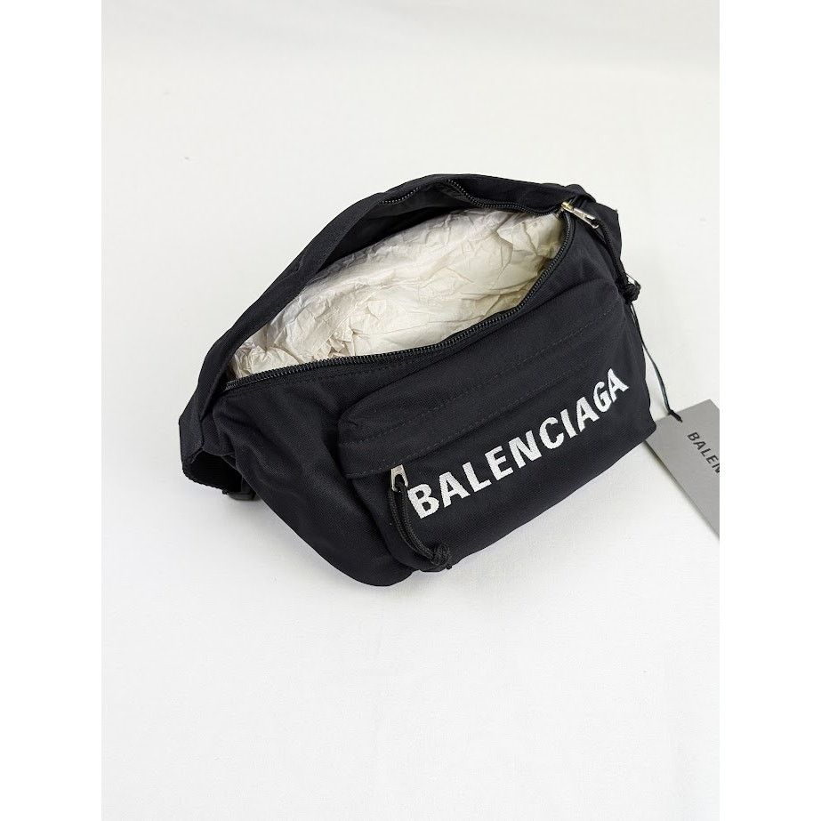 Balenciaga o1rshd1 Size: OS / Logo Sport Wheel Beltpack in Black Size ONE SIZE - 7 Thumbnail