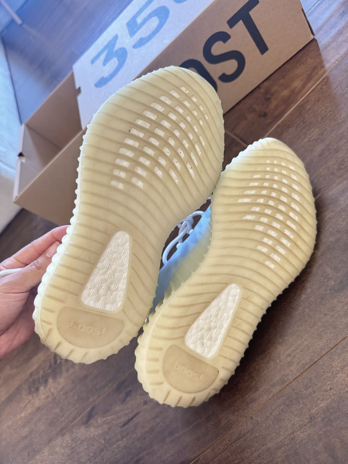 Yeezy Adidas Yeezy Boost V2 Mono Ice Size US 6.5 / IT 36.5 - 2 Thumbnail