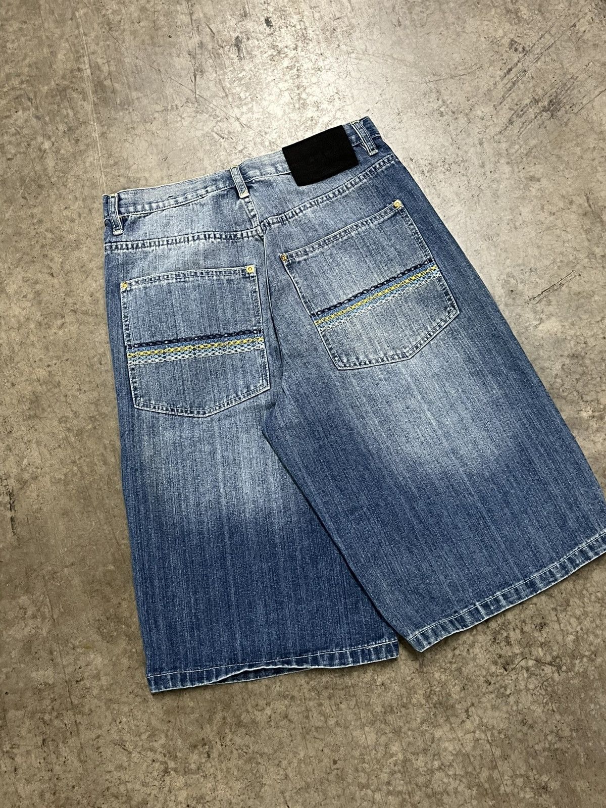 Southpole × Vintage Southpole baggy fit jorts skater streetwear hype rare y2k Size US 30 / EU 46 - 3 Thumbnail