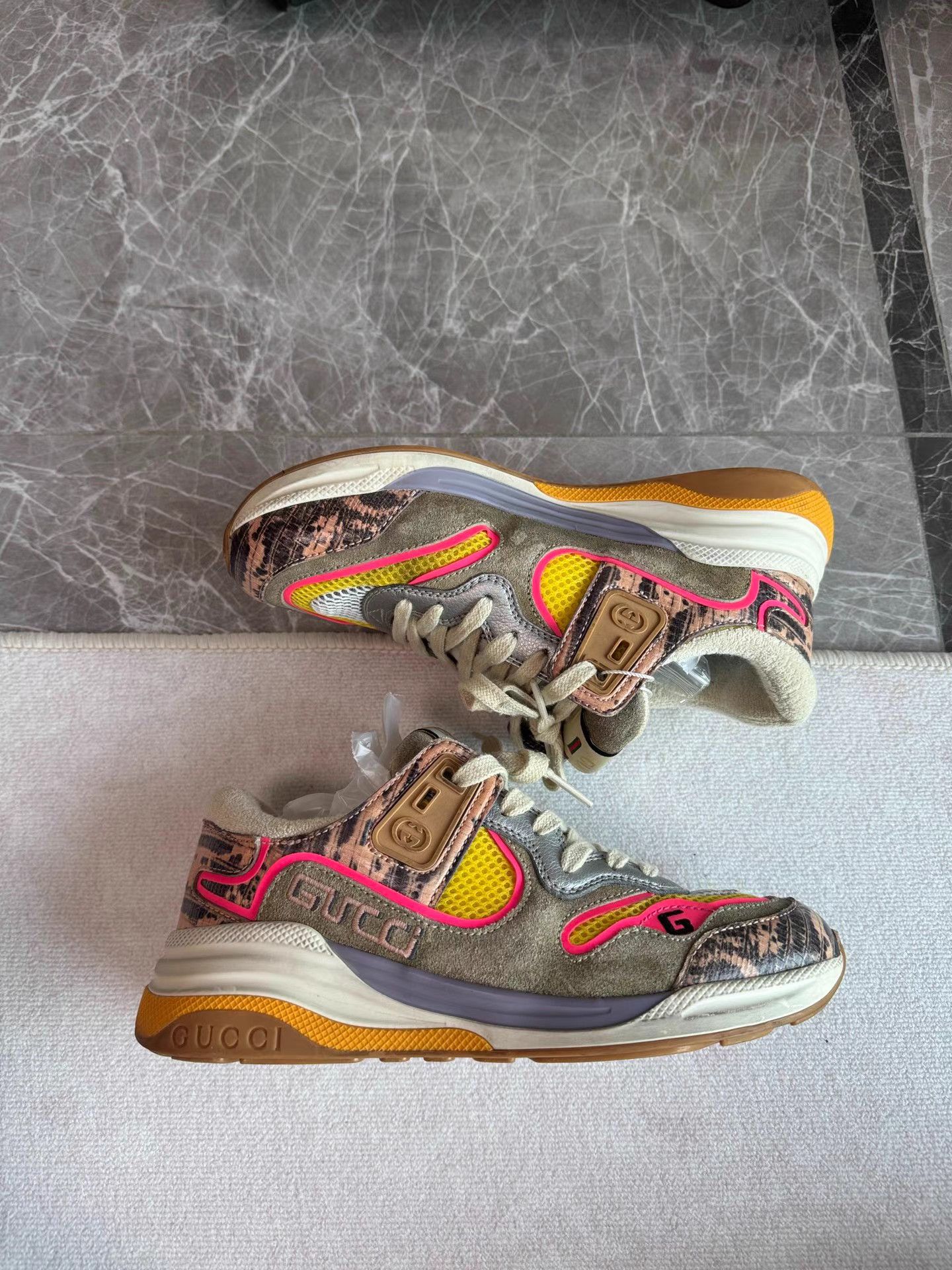 Gucci Gucci Ultrapace Sneakers K6 Size US 5.5 / IT 35.5 - 8 Thumbnail