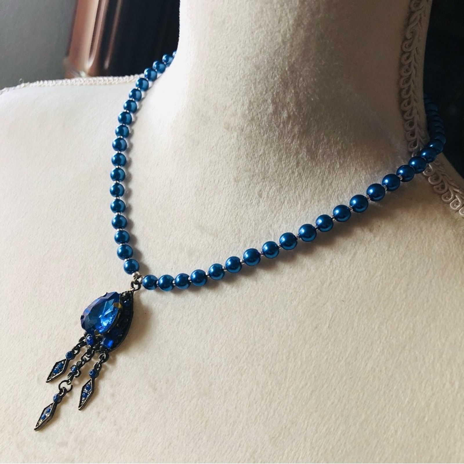 Handmade Handcrafted repurpose royal blue pendant Pearl necklace Size ONE SIZE - 4 Thumbnail