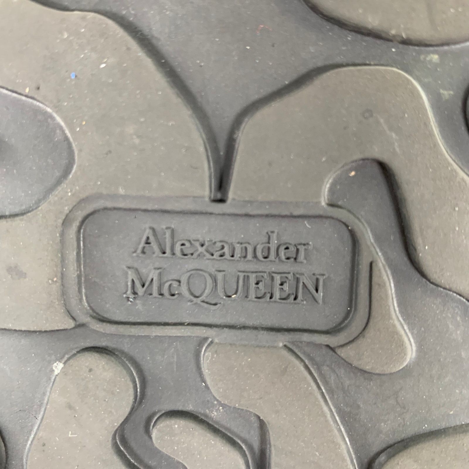 Alexander McQueen ALEXANDER MCQUEEN Size 10.5 Black Leather Sneakers Size US 10.5 / EU 43-44 - 7 Thumbnail
