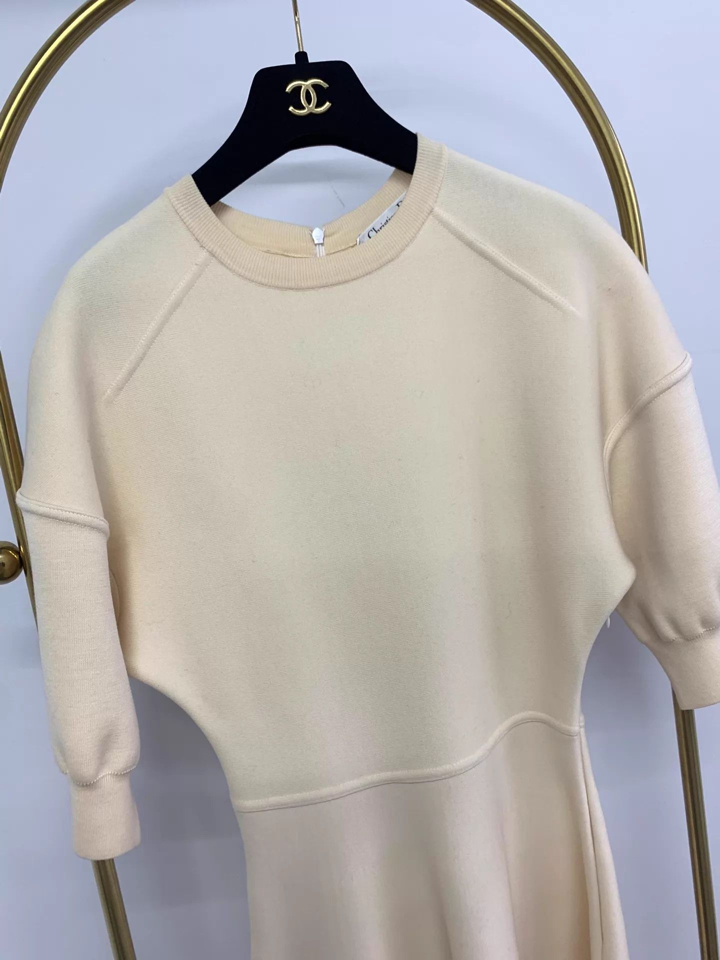 Dior Dior Beige Cinched Waist Wool Dress 36 New Size XS / US 0-2 / IT 36-38 - 2 Thumbnail