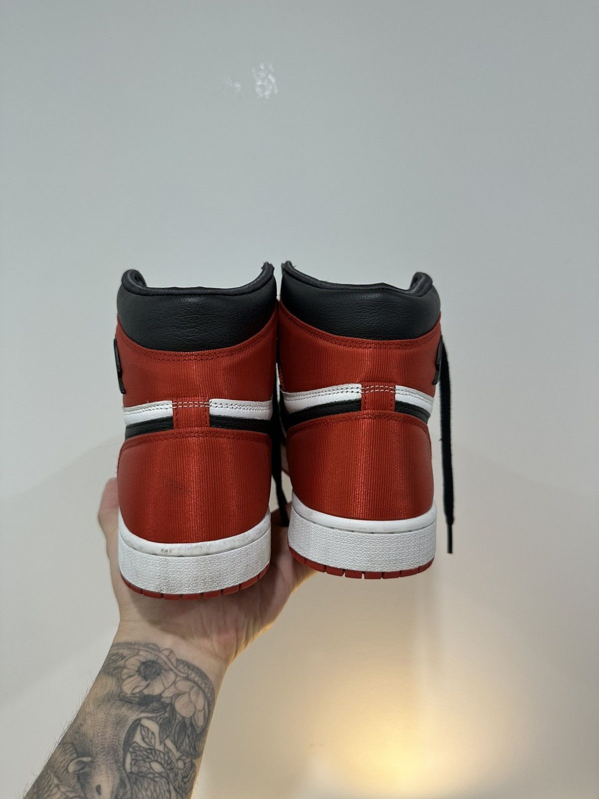 Jordan Brand × Nike Jordan 1 Satin Black Toe 2019 Size US 9.5 / EU 42-43 - 7 Thumbnail