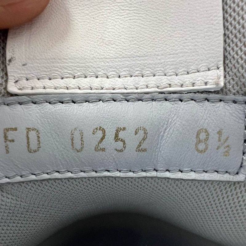 Louis Vuitton Louis Vuitton Trainer White Low-Top Fashion Sneakers -2508 Size US 9.5 / EU 42-43 - 5 Thumbnail