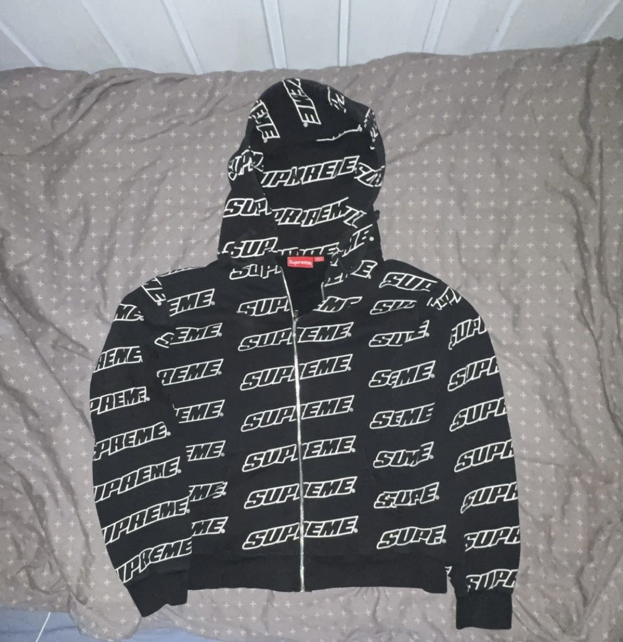 Supreme Supreme Repeat Zip Up Hoodie Size US L / EU 52-54 / 3 - 1 Thumbnail