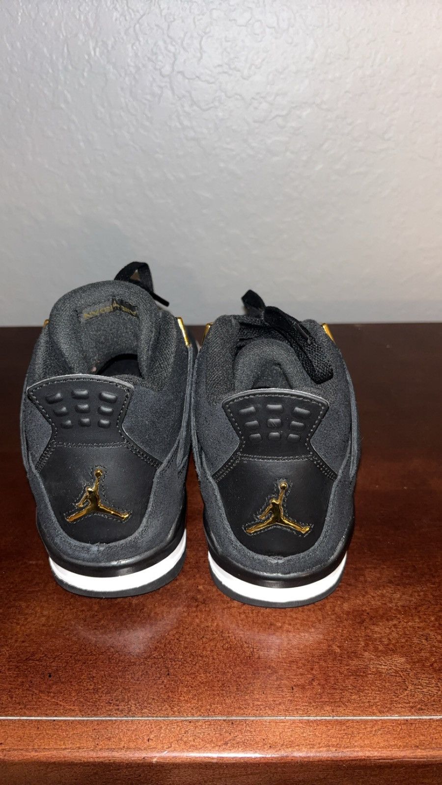 Jordan Brand Air Jordan 4 Retro BG Size US 7 / EU 40 - 4 Thumbnail