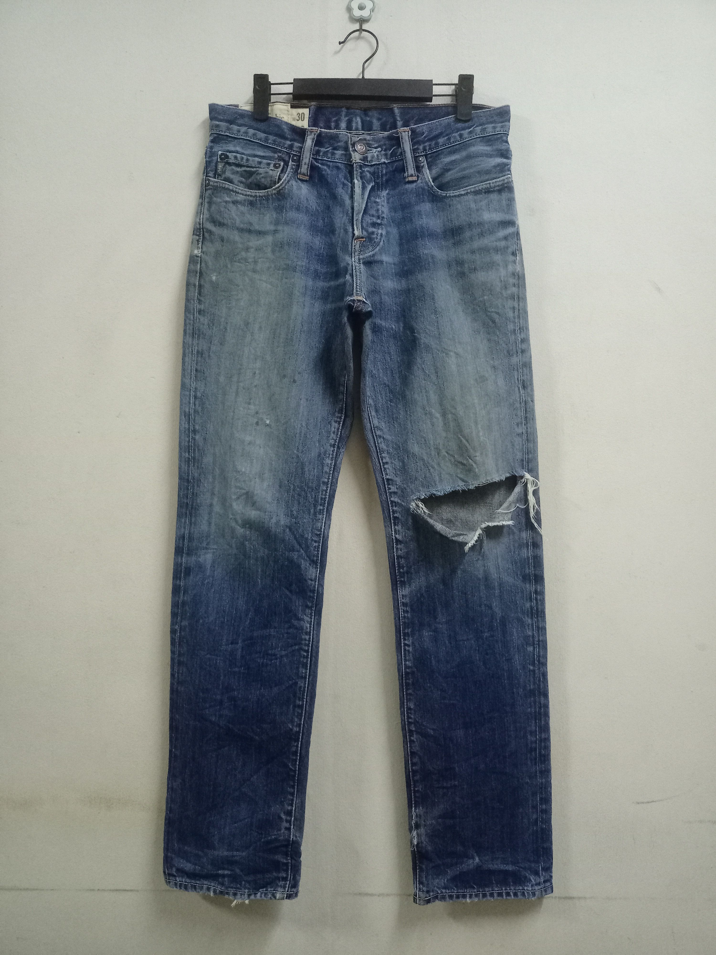Abercrombie & Fitch Vintage Abercrombie Blue Wash Straight Leg Jeans 32x32 Size US 32 / EU 48 - 1 Thumbnail