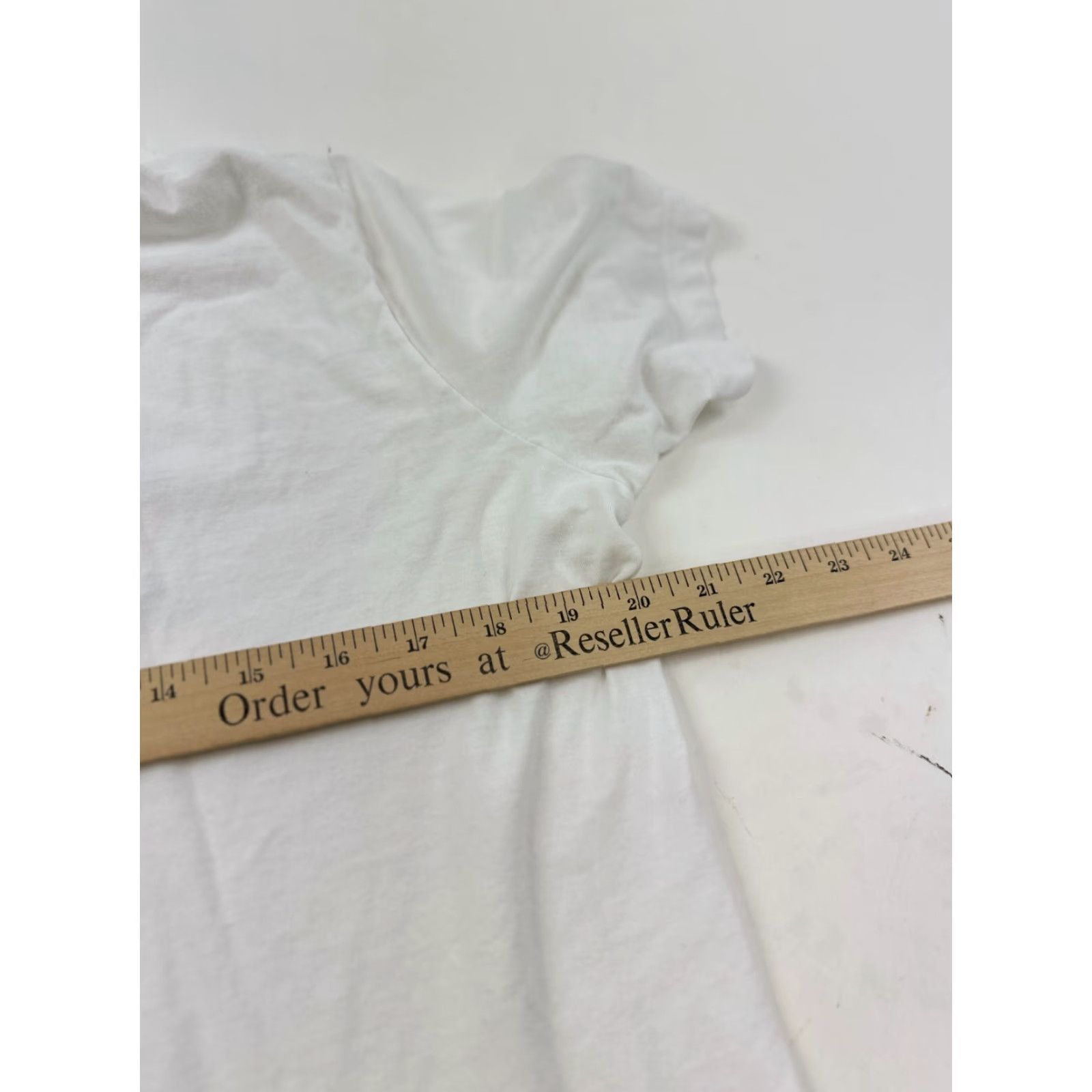 Nike Nike Shirt Mens XL White Futura Hazard Short Sleeve Crew Neck Tee Pullover Size US XL / EU 56 / 4 - 8 Thumbnail