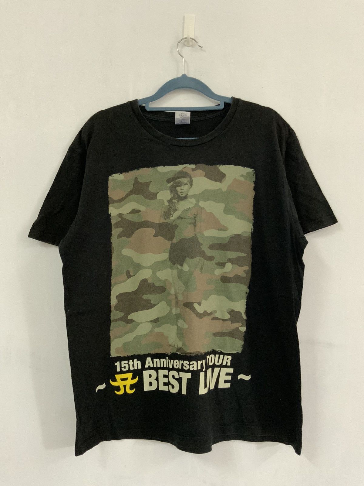 Band Tees Ayumi Hamasaki 15th Anniversary Big Sexy Tour Tee Size US L / EU 52-54 / 3 - 1 Thumbnail