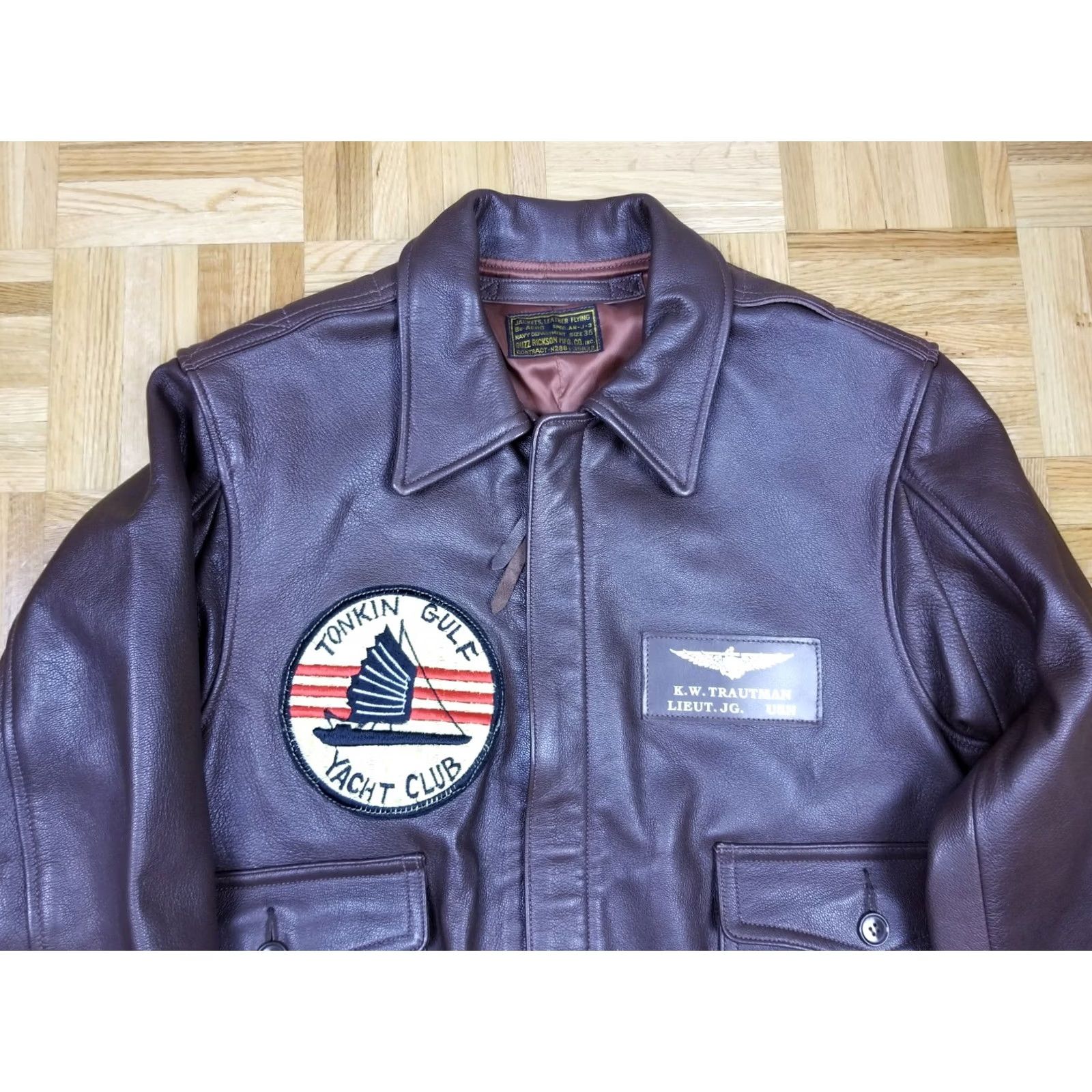 Buzz Rickson's Buzz Rickson's USN US Navy Department AN J-3 BU Flying Leather Jacket SZ 36 Bomber Jacket Mens Leather Brown 36 Size US XXS / EU 40 - 2 Thumbnail