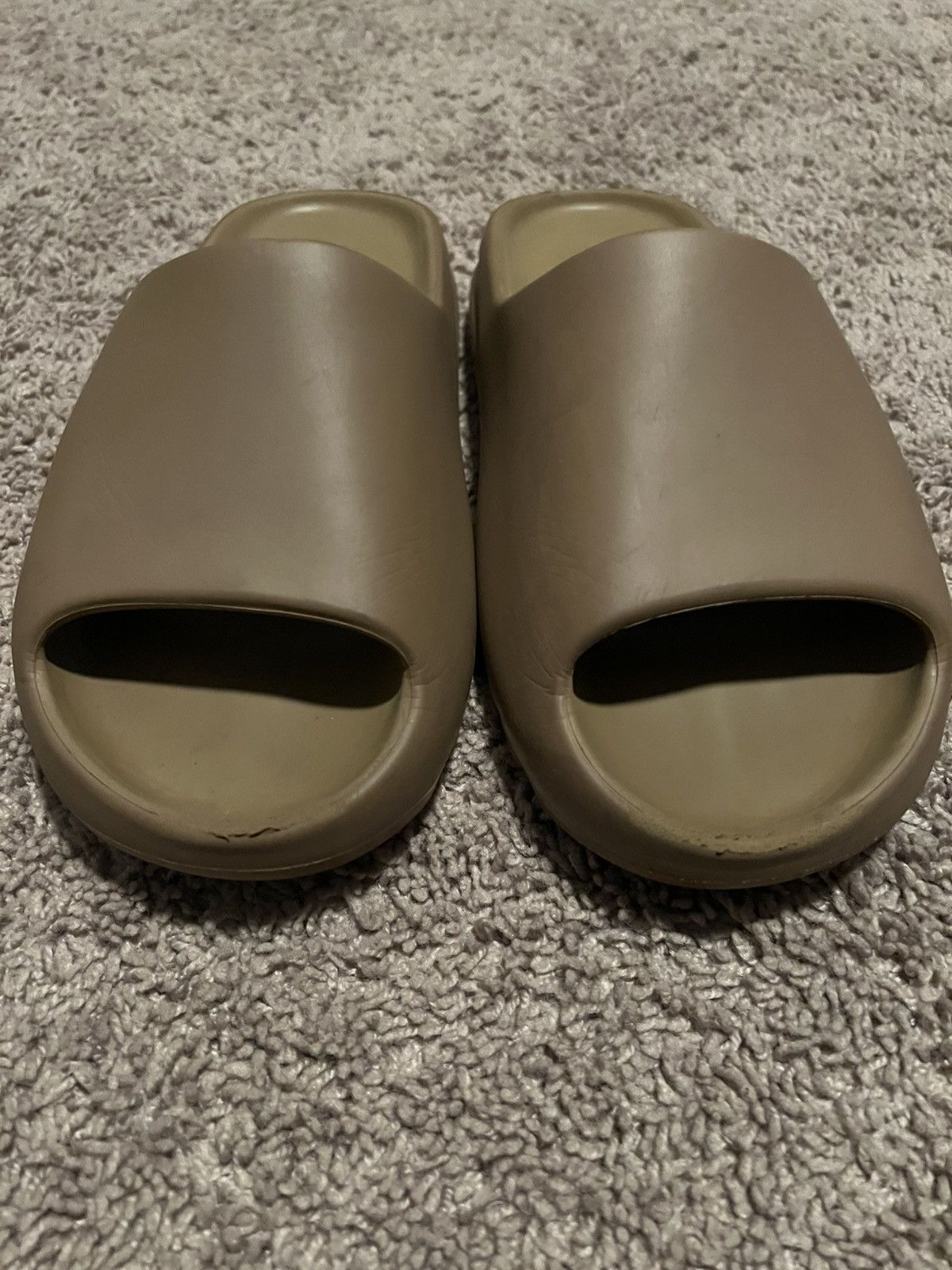 Yeezy Adidas Yeezy Slide Core Size US 10 / EU 43 - 3 Thumbnail