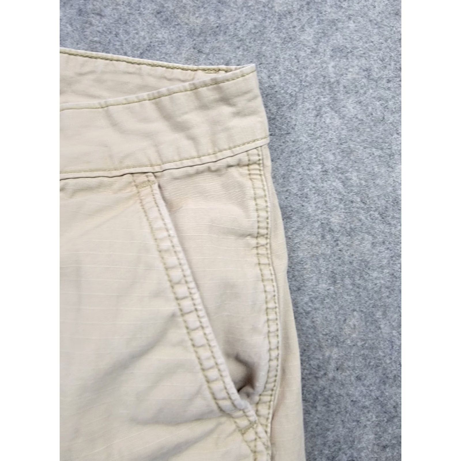 Levi's Levis Cargo Shorts Mens 36 Tan Cargo Inseam 8" Outdoor Casual Size US 36 / EU 52 - 6 Thumbnail