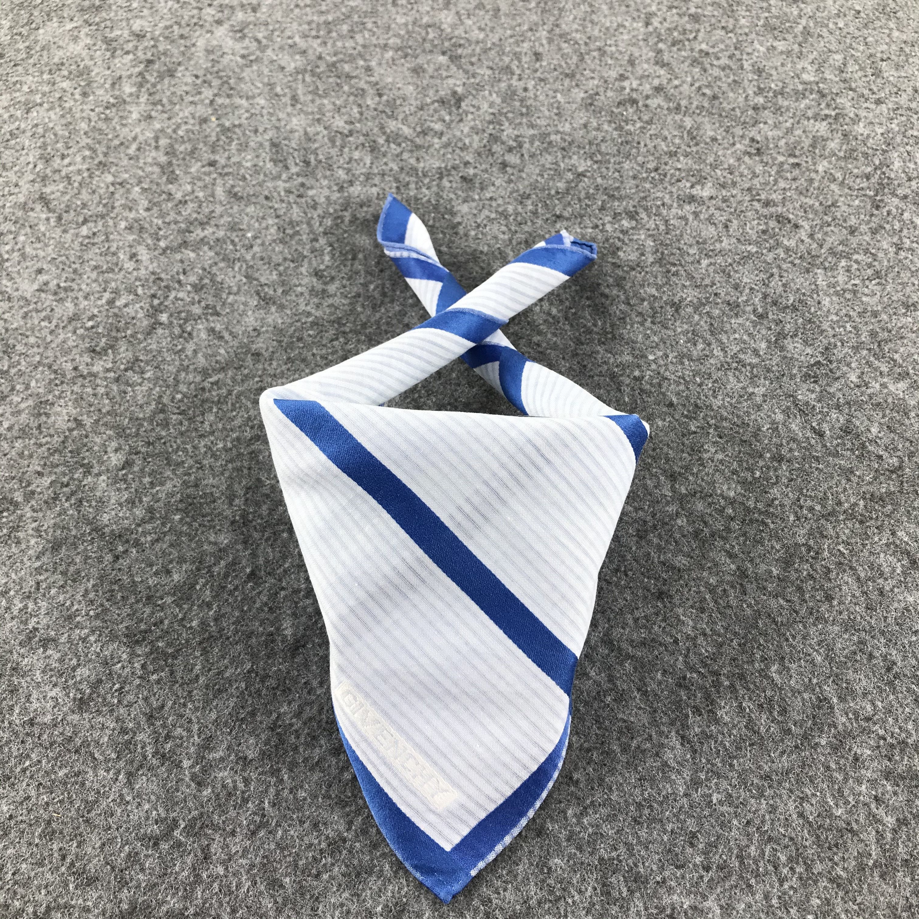 Givenchy Givenchy Handkerchief Neckerchief Bandana H189 Size ONE SIZE - 1 Thumbnail